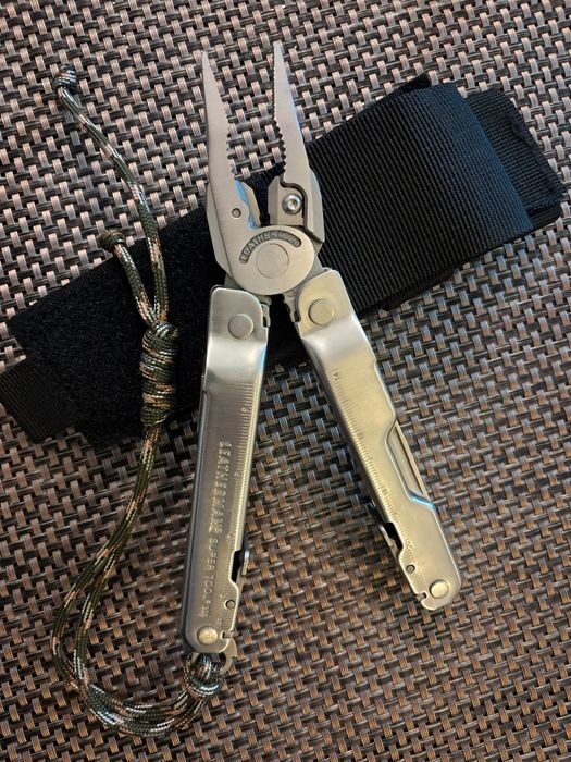 Мультитул Leatherman Super Tool 300 silver
