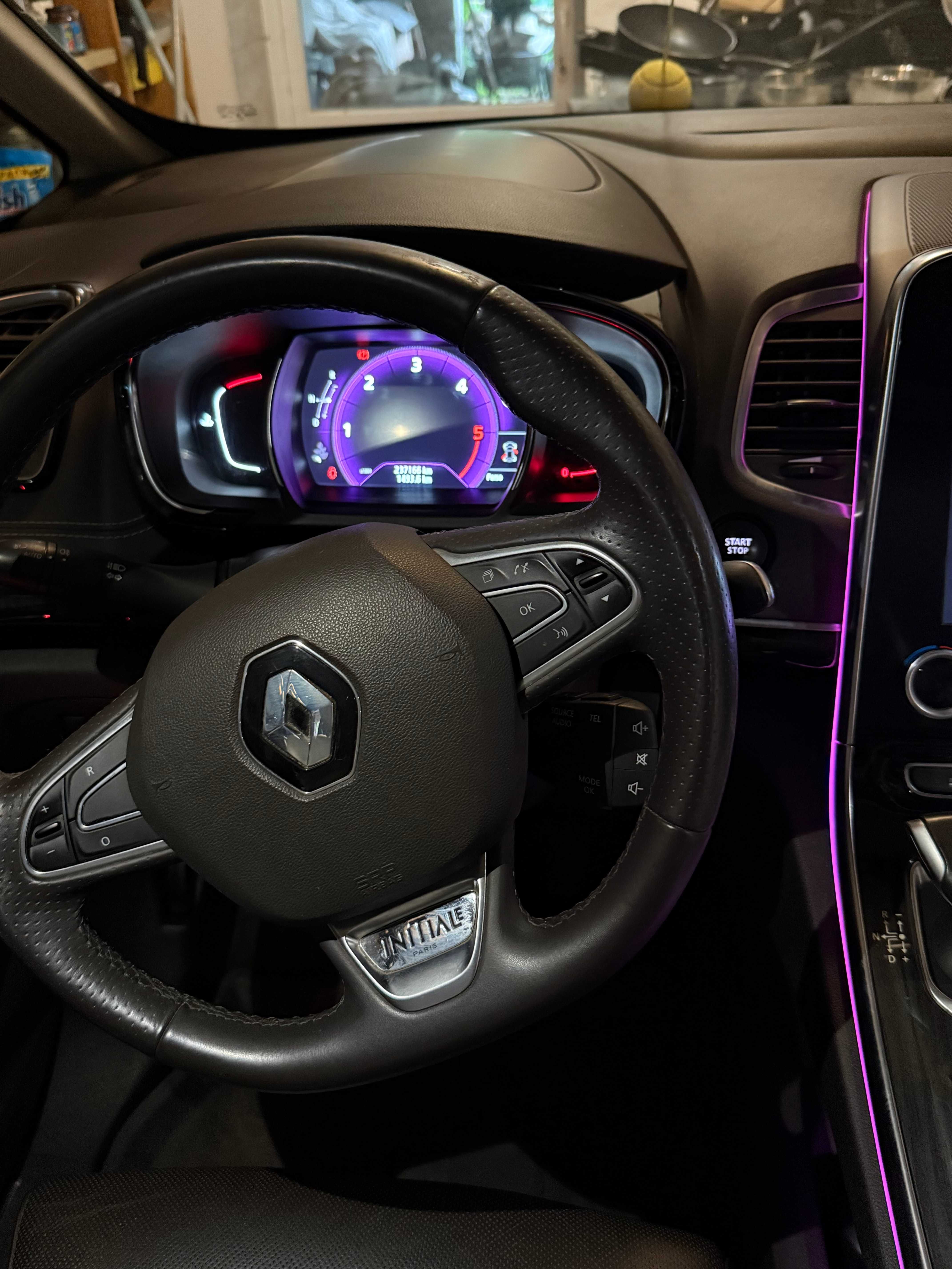 Renault Espace Paris Initiale