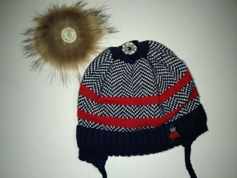 Детская зимняя шапка и шарфик