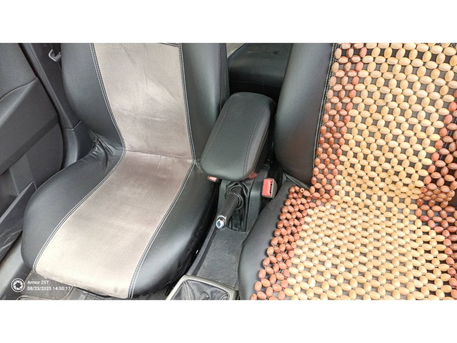 Opel Astra H Подлокотник на подстаканник