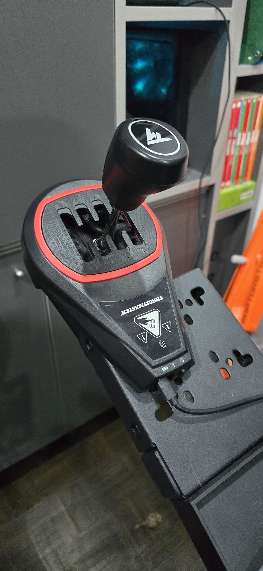 Trustmaster TH8S Shifter