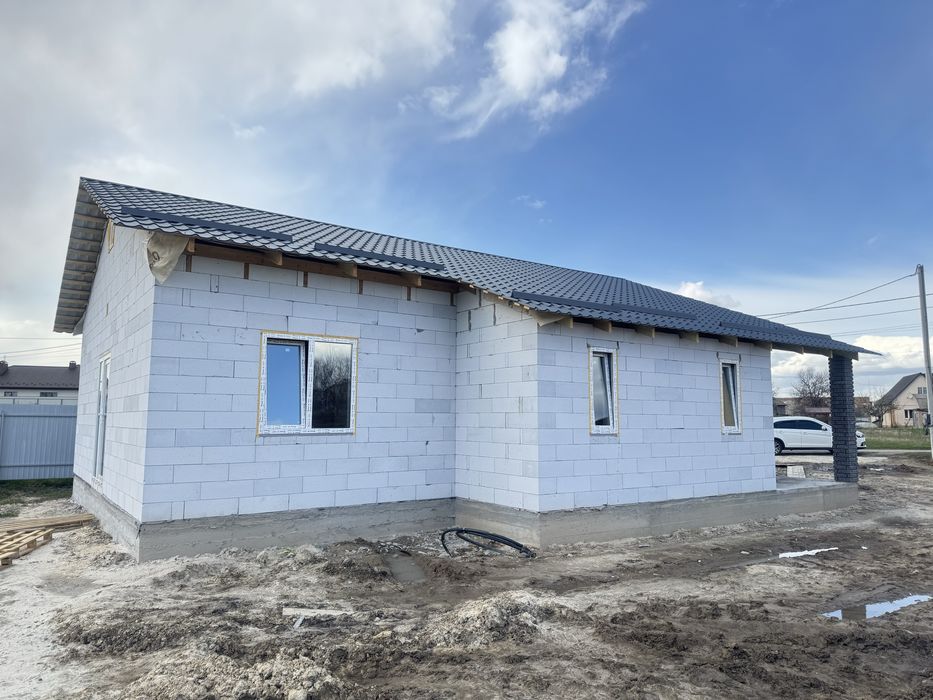 Новобудова 96м2 з терасою + 5сот землі