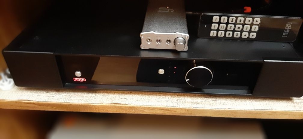 Amplificador integrado Rega Elex-R