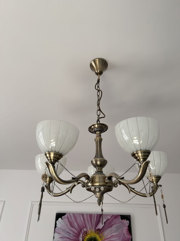 Lampy w eleganckim stylu