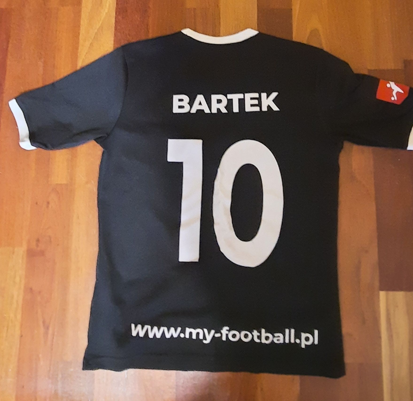 Koszulka piłkarska New Balance napis Bartek nr 10 rozm. 122