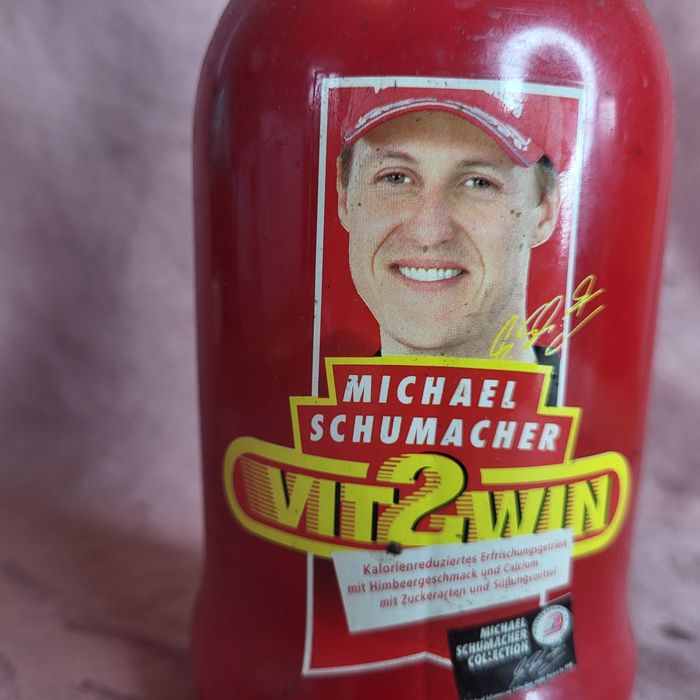 Butelka kolekcjonerska z Schumacherem ¹³⁴
