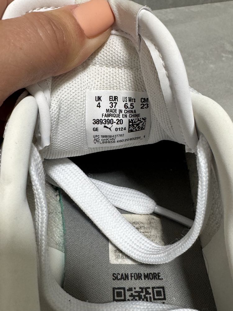 Кросівки puma carina street