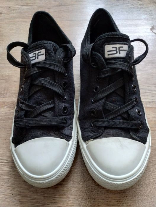 Buty sportowe r 40