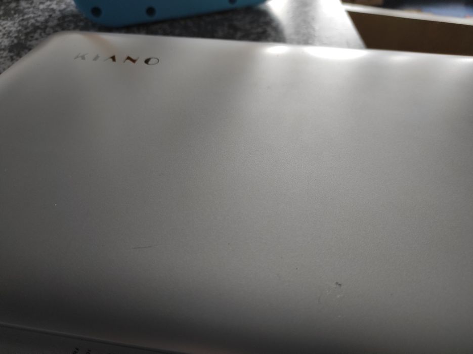 Laptop 14.1 win 10 2gb ram 32gb pamieci antywirus gratis