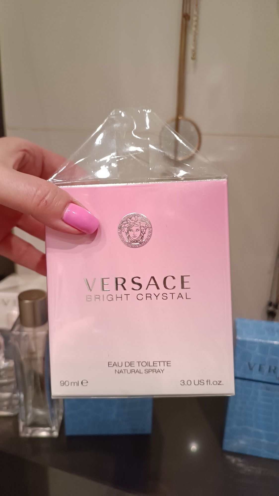 Pudełka i flakony po perfumach Versace Chloe