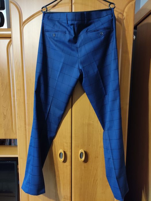 Sprzedam garnitur w kratę 182cm