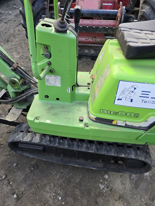 Minikoparke 800 kg Mitsubischi ME08b 1857 mth-2012 rok