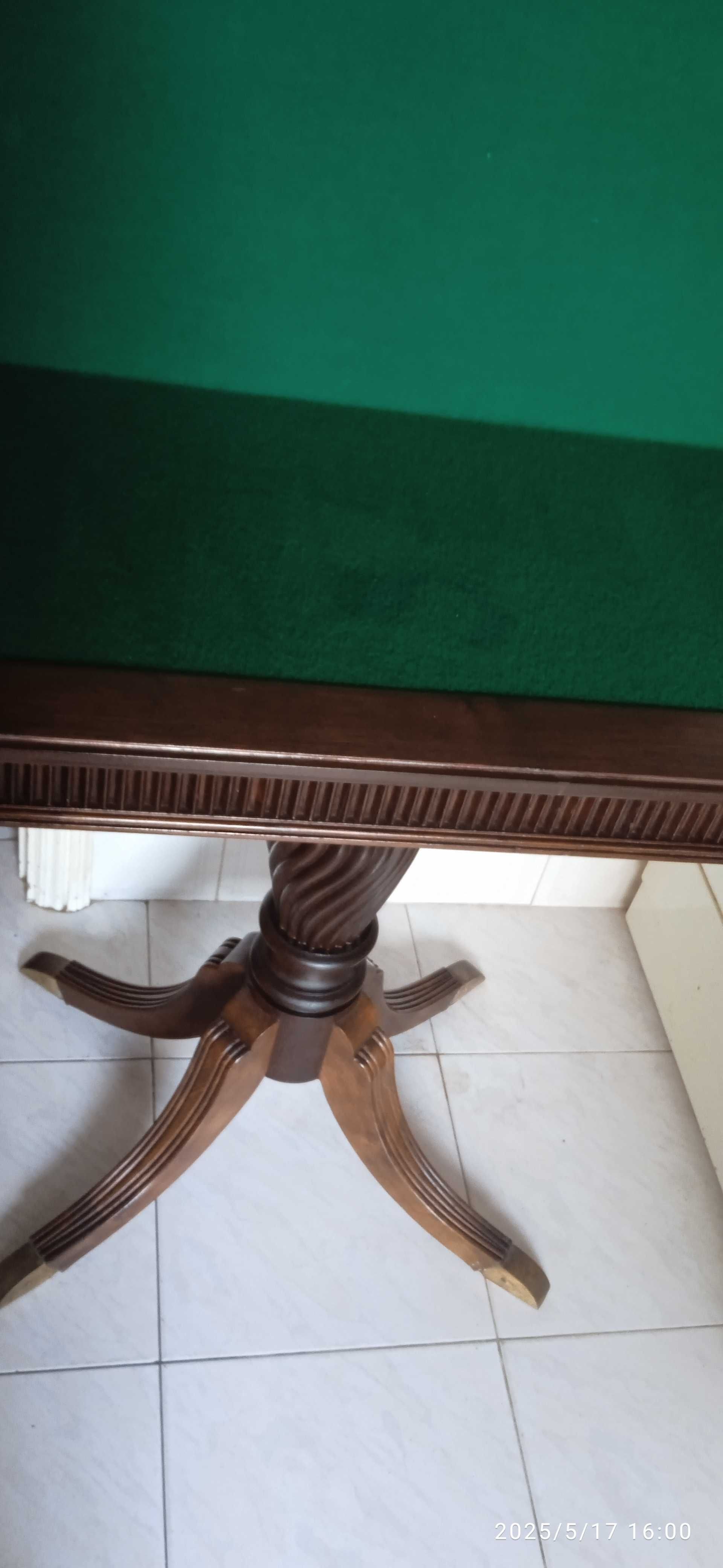 MESA DE JOGO EM MOGNO
