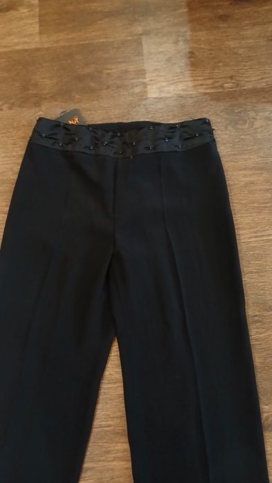Штани -палацо чорні та в клітинку