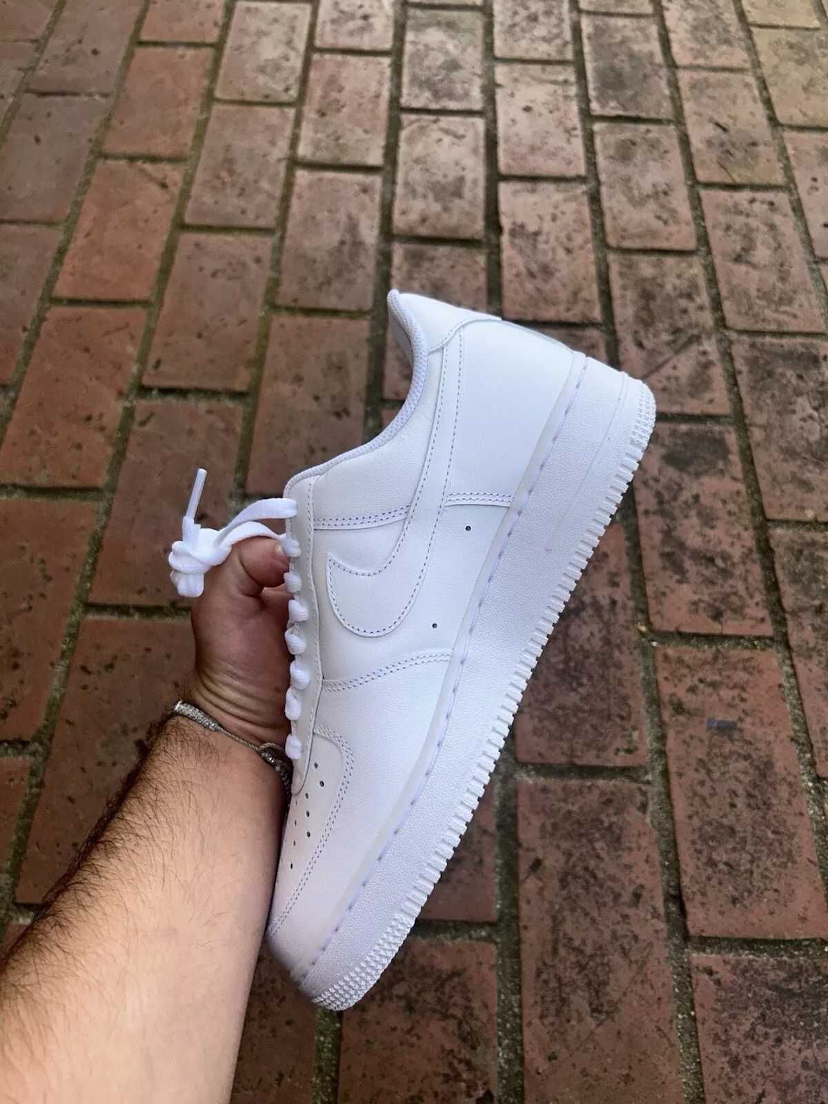 White\Powietrze*DamskieNikeAIrJordan1Travis UnisexTrampki38,5