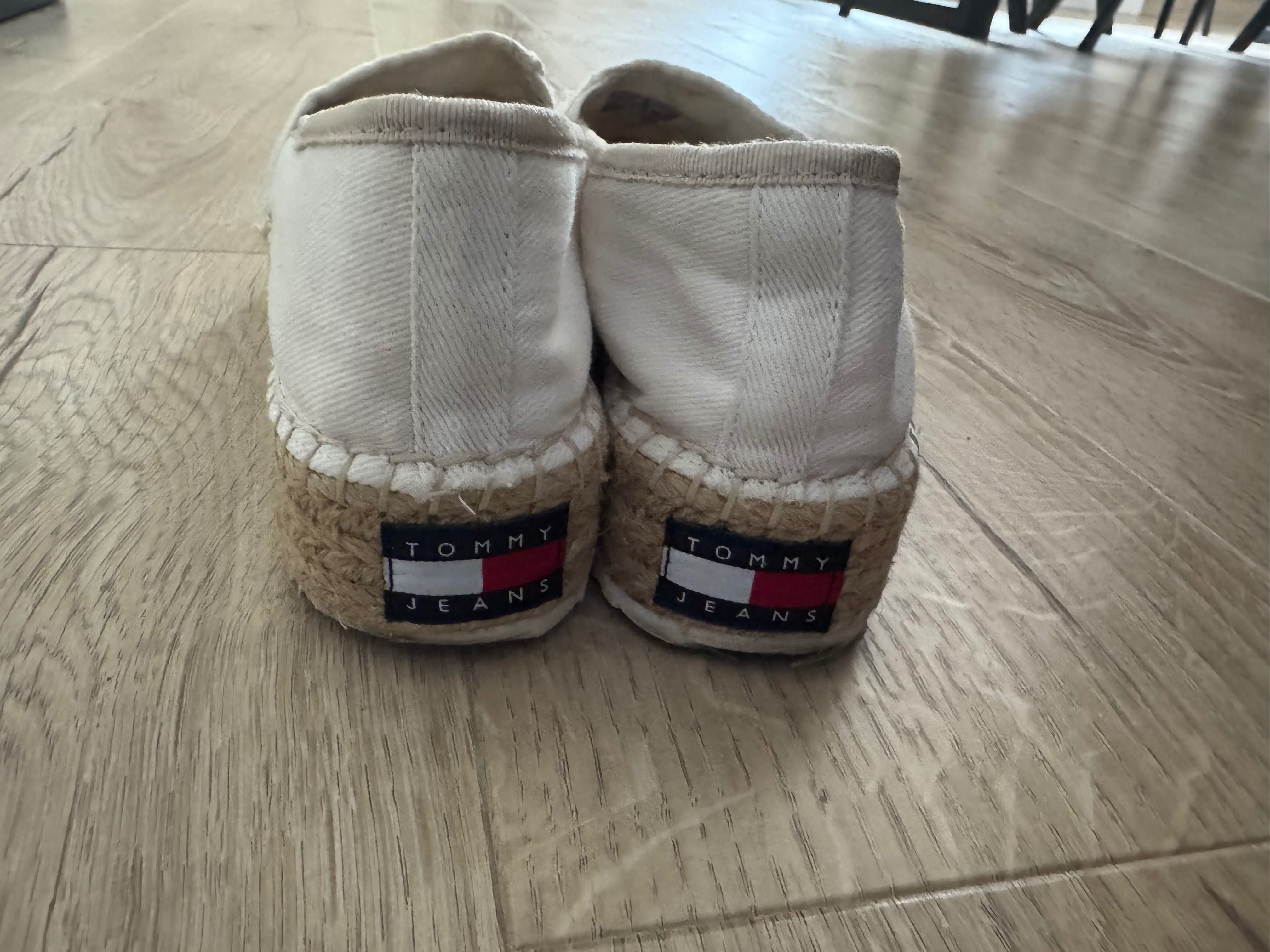 Espadryle na platformie