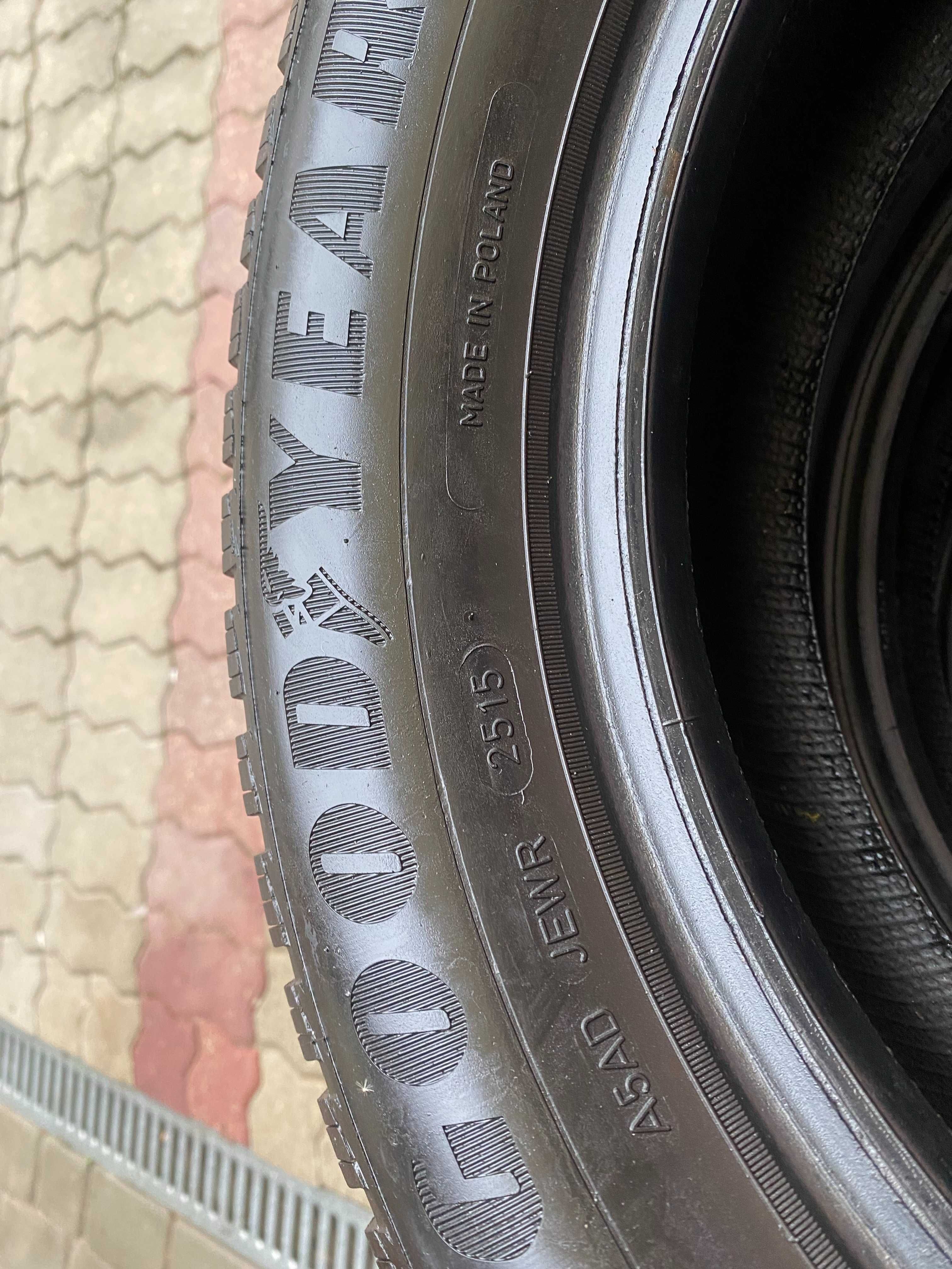 Opony zimowe Goodyear Ultragrip 9 185/65R15