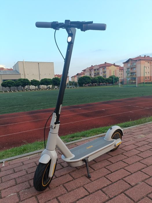 Hulajnoga elektryczna Ninebot by Segway G30LE skuter rower elektryczny