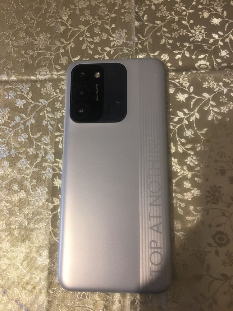 Tecno spark 8c в идеальном состояние