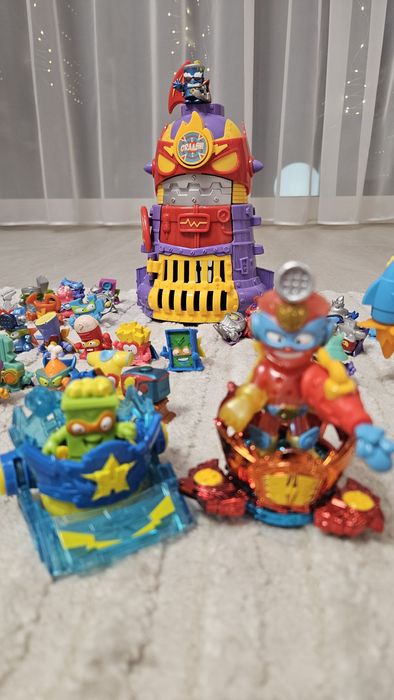 Zestaw Zinks  figurki pojazdy wieża wysyłka