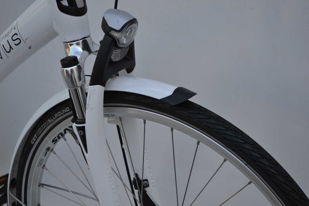 Biały rower holenderski * Batavus Mambo Inspire 53cm koła 28'' nexus 7
