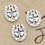 Pendentes trevo e ferradura