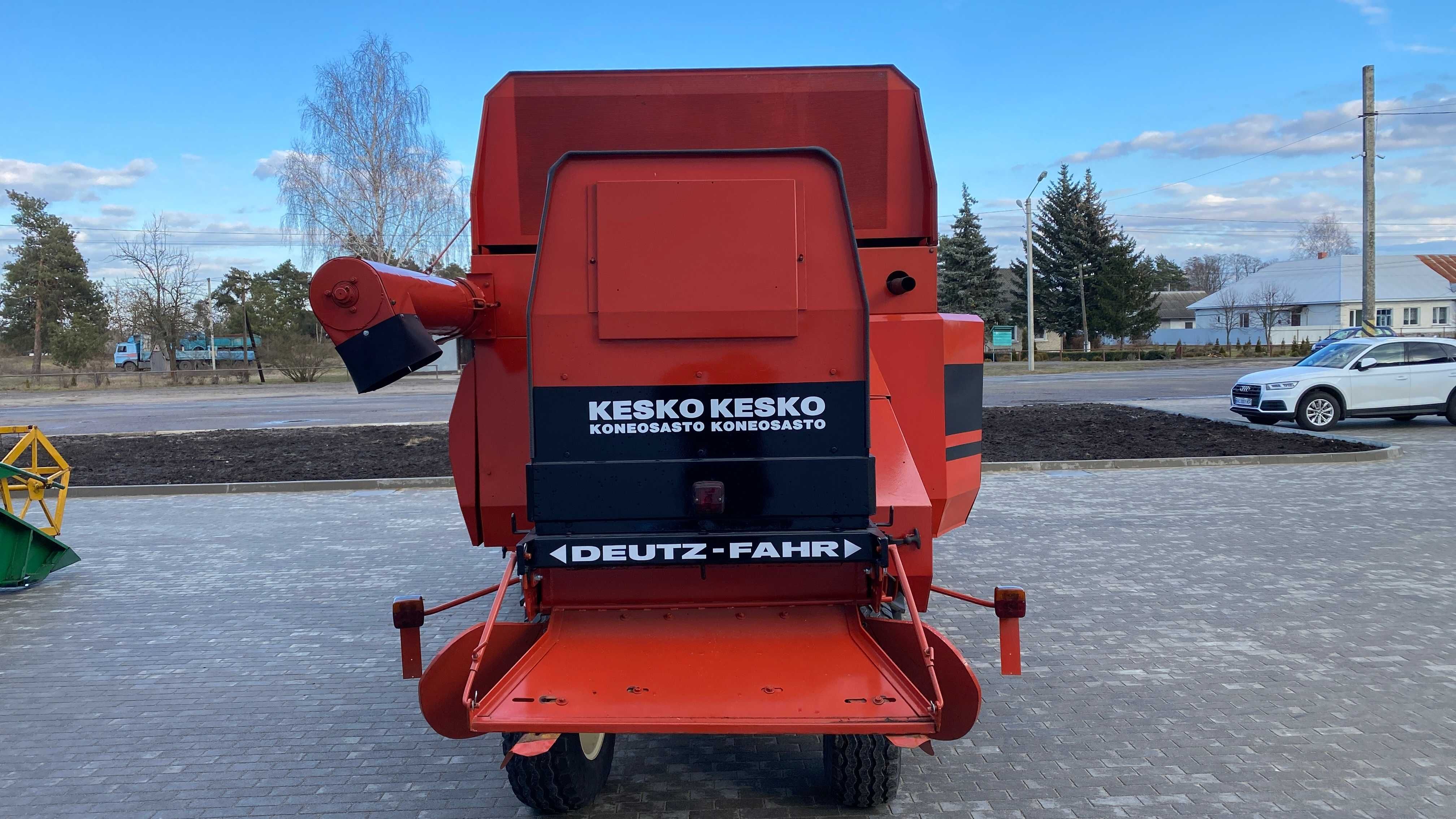 Комбайн Deutz-Fahr M 770 привезений з Європи.