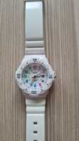 Zegarek Casio dla dziewczynki biały LRW-200H-7BVDF