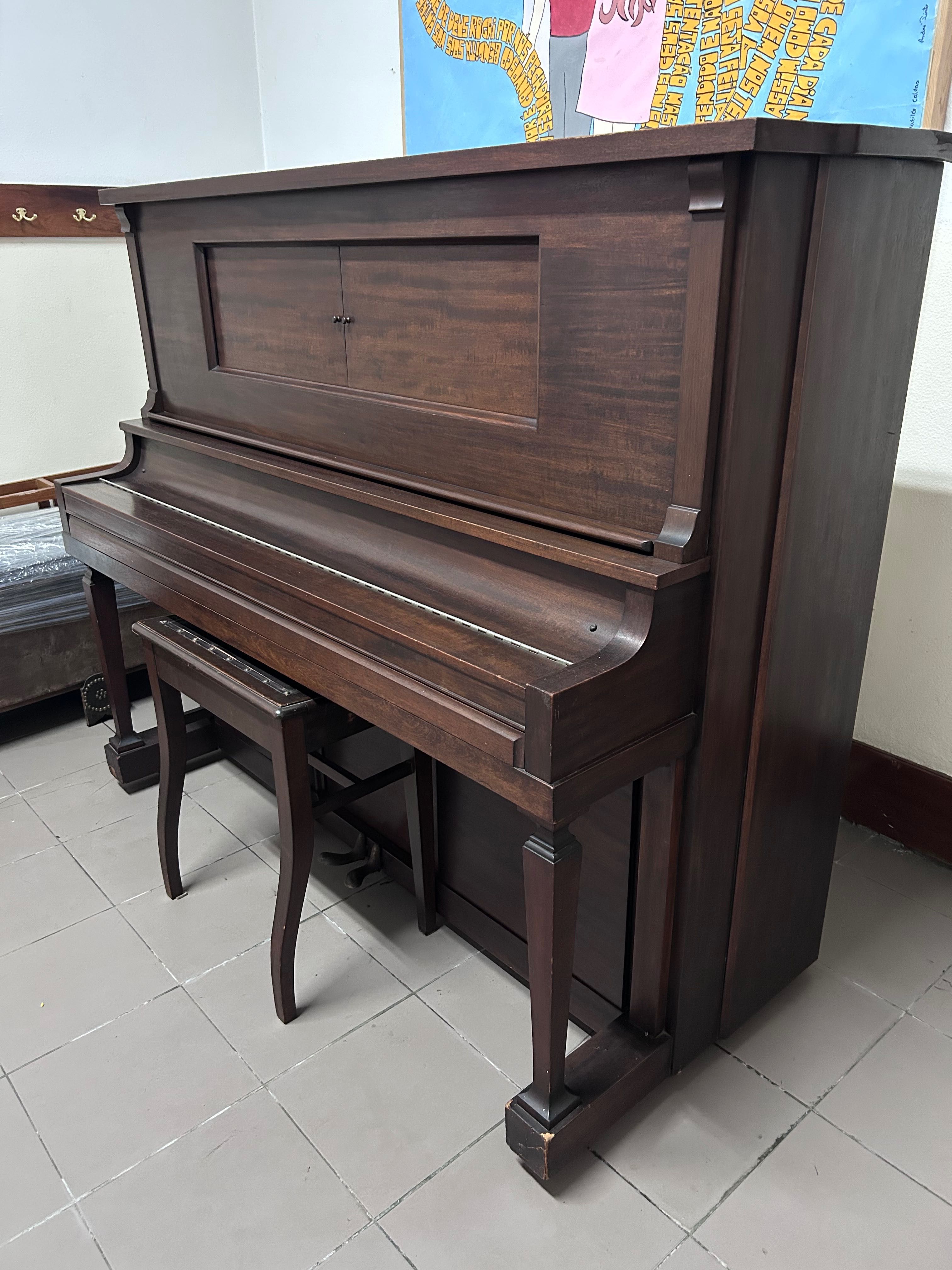 Sterling Player Piano - Pianola