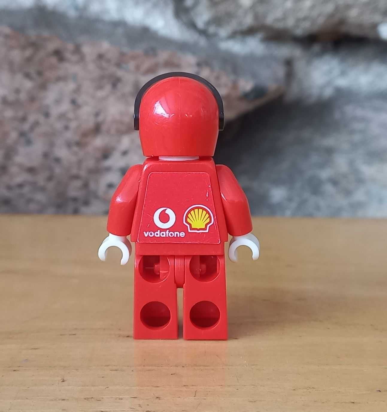 Lego Racers - Ferrari - Minifigurka rac024as - Kierowca Ferrari F1