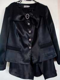Жіночий костюм зі спідницею чорного кольору, тканина атлас, 56 р.