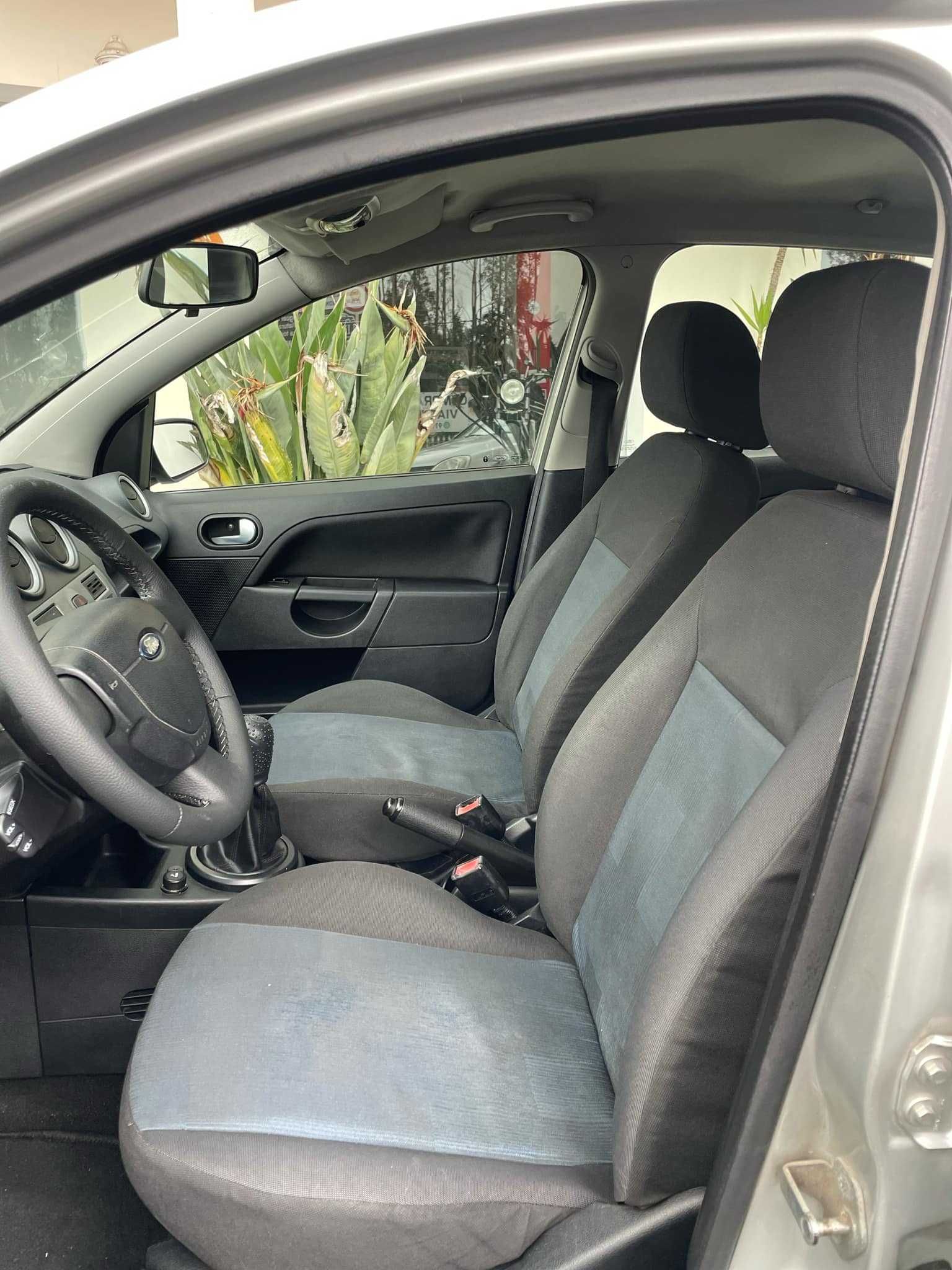 FORD FIESTA 1.4 TDCI C/ AC + EXTRAS