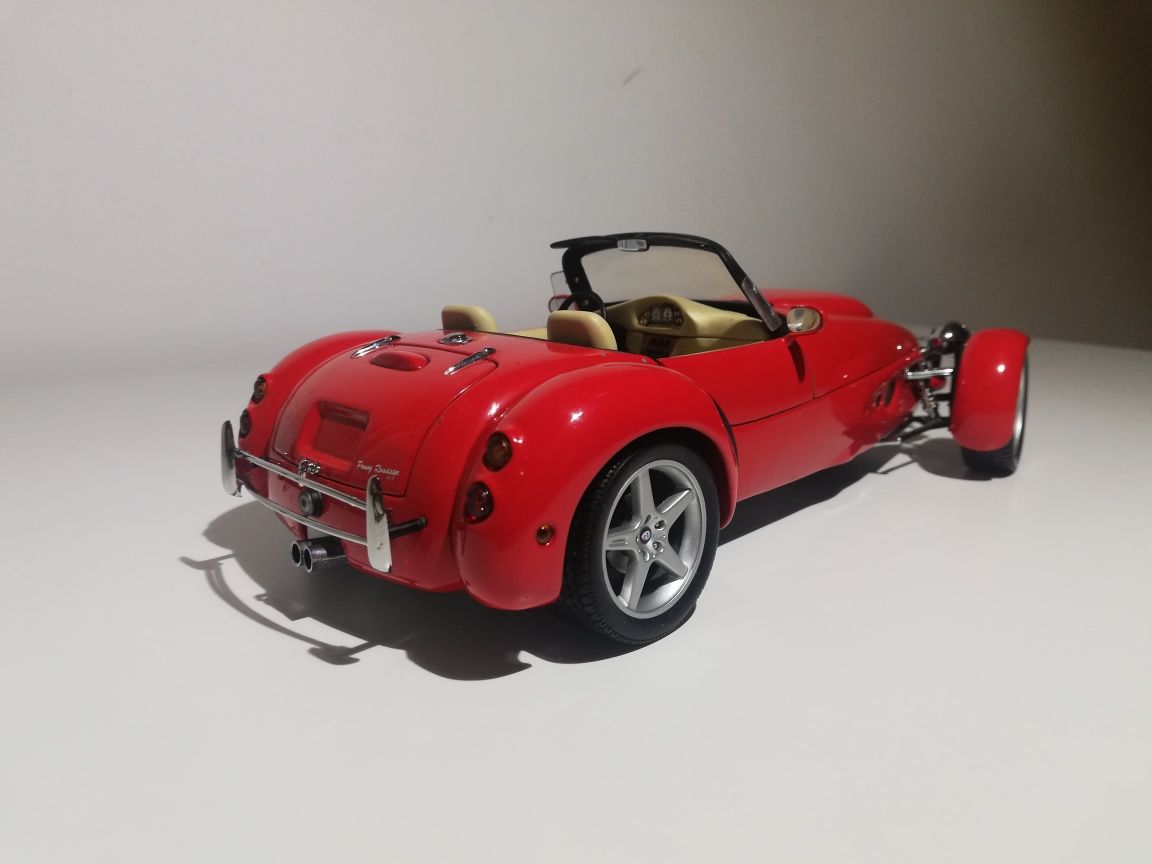 Panoz AIV Roadster 1:18 Autoart