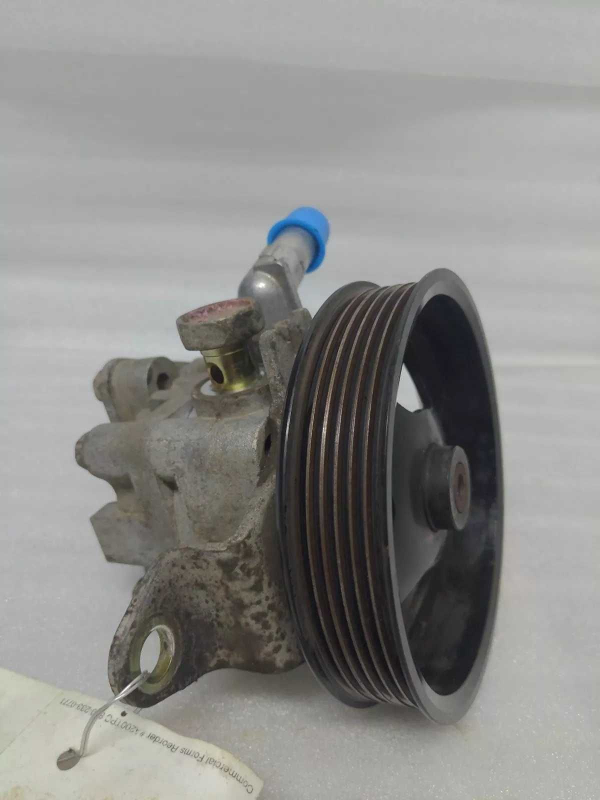 Насос гур  Nissan X-Trail T30 2.0 2.5 Prinera P12 (2002-2007 р. в) 2.0