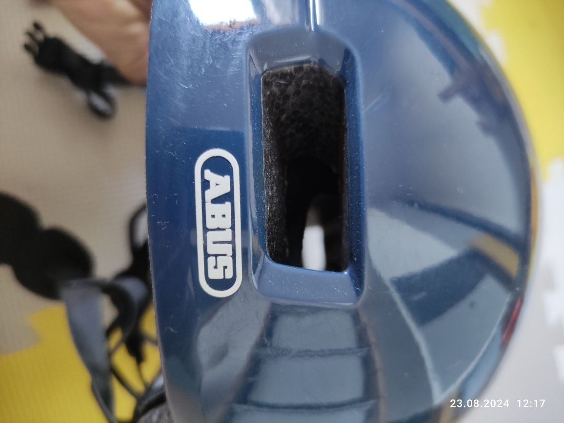 Kask na rower, rolki, deskorolke abus