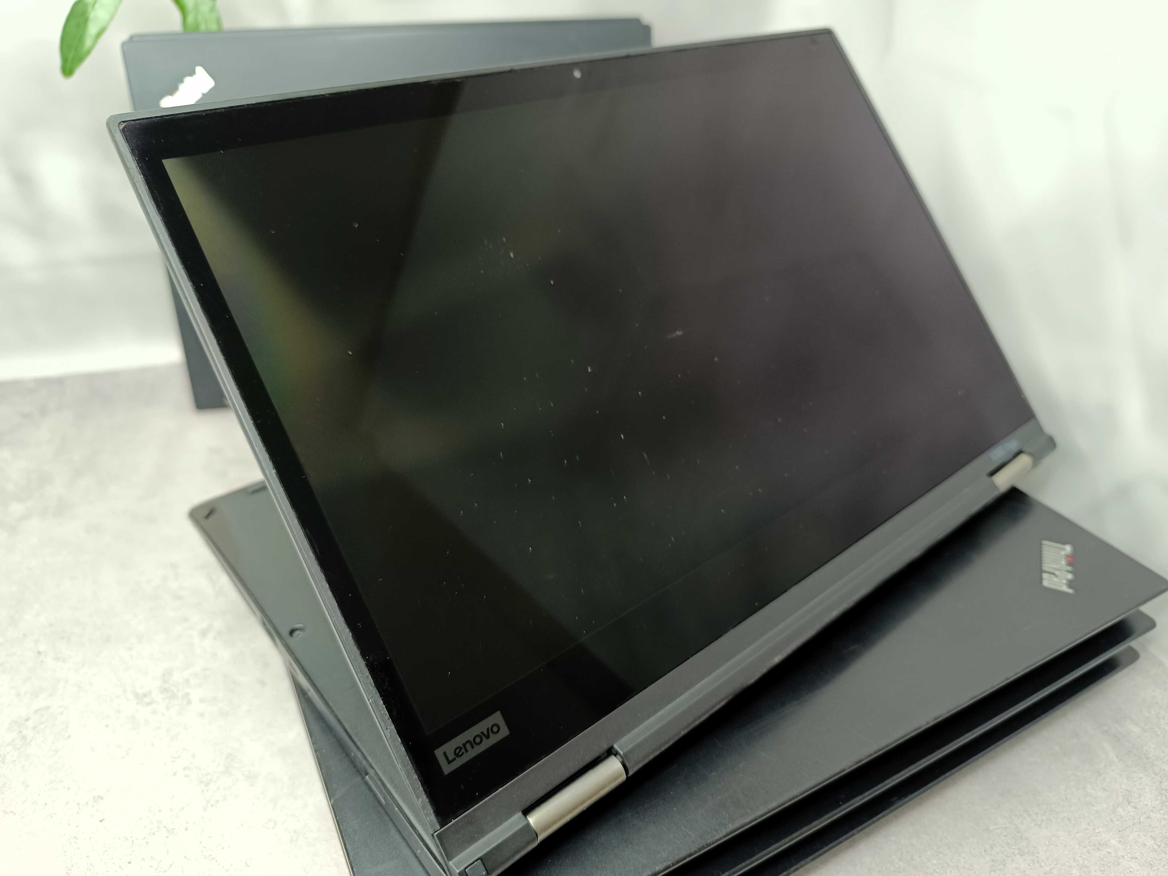 Сенсорний ноутбук Lenovo Yoga X380/i5-8250U/8/128M2+Стилус/IPS/Уцінка!