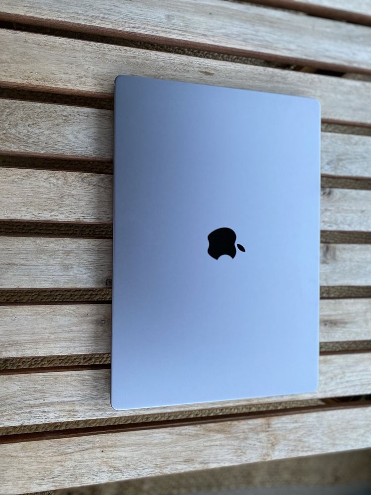 Apple Macbook Pro M2 MAX 16 cali 32gb 1 TB 11 Cykli