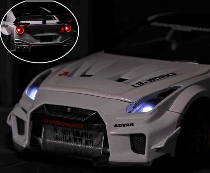 Carro Coleção GTR CSR2 escala 1:32 (Novo)