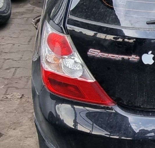 Progi Honda Civic 7 lampy wydechi zegary lusterko