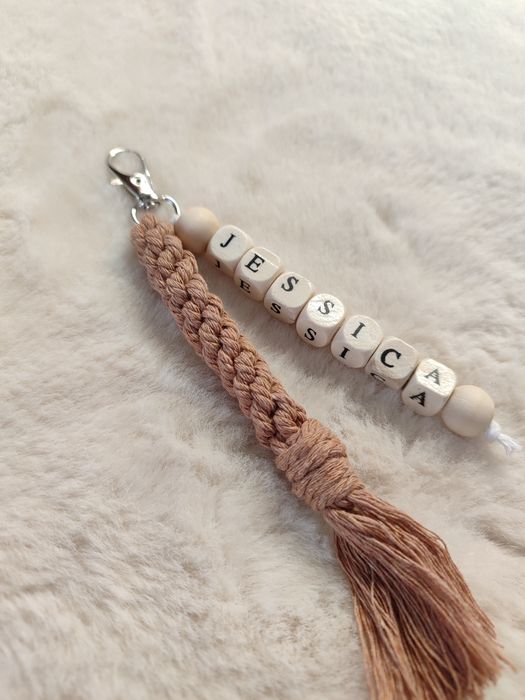 Porta chaves macramé com nome