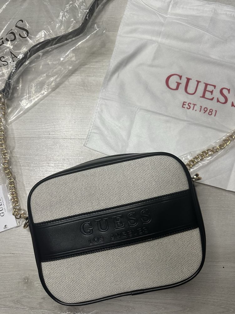Сумка/ клатч Guess