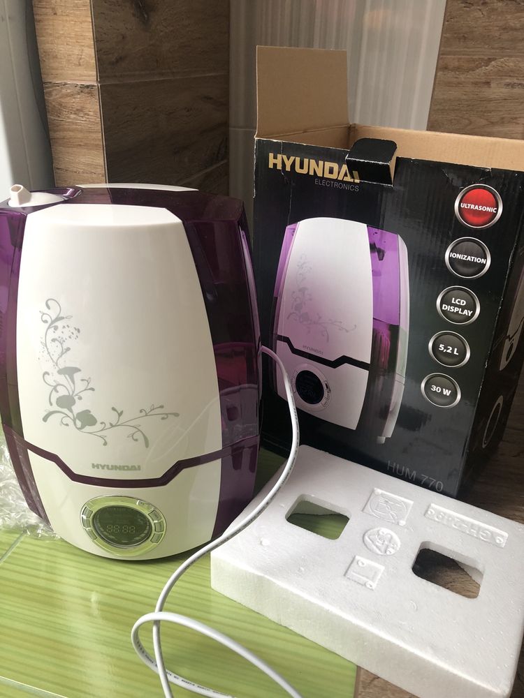 Do domu HYUNDAI HUM770