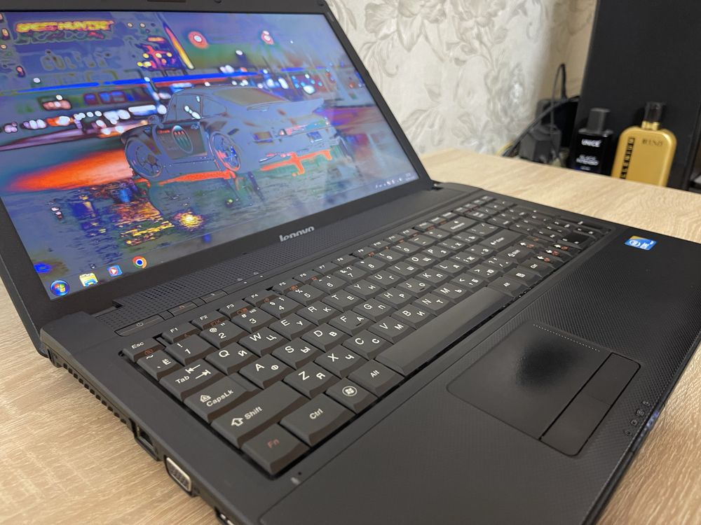 Lenovo G560 / Робочий ноутбук за доступну ціну / Windows в комплекті