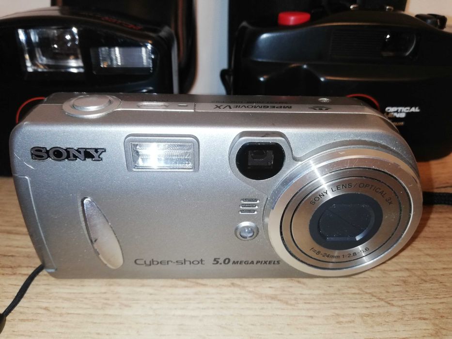 Stare aparaty fotograficzne + akcesoria