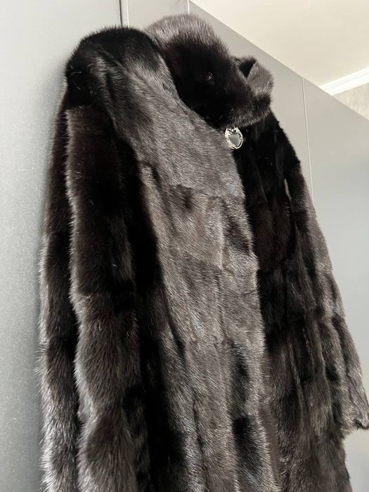 Жіноча норкова шуба