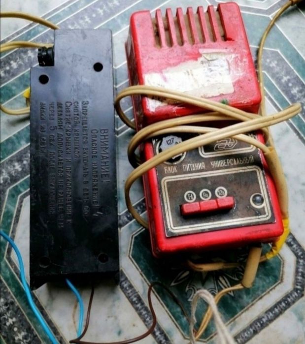 Блок питания 220-12v