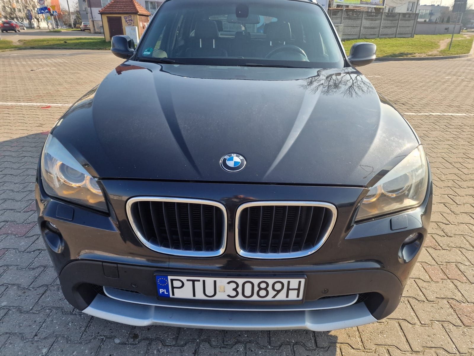 bmw x1 xline sdrive 2.0 143 po dużym serwisie cala w ori lakierze