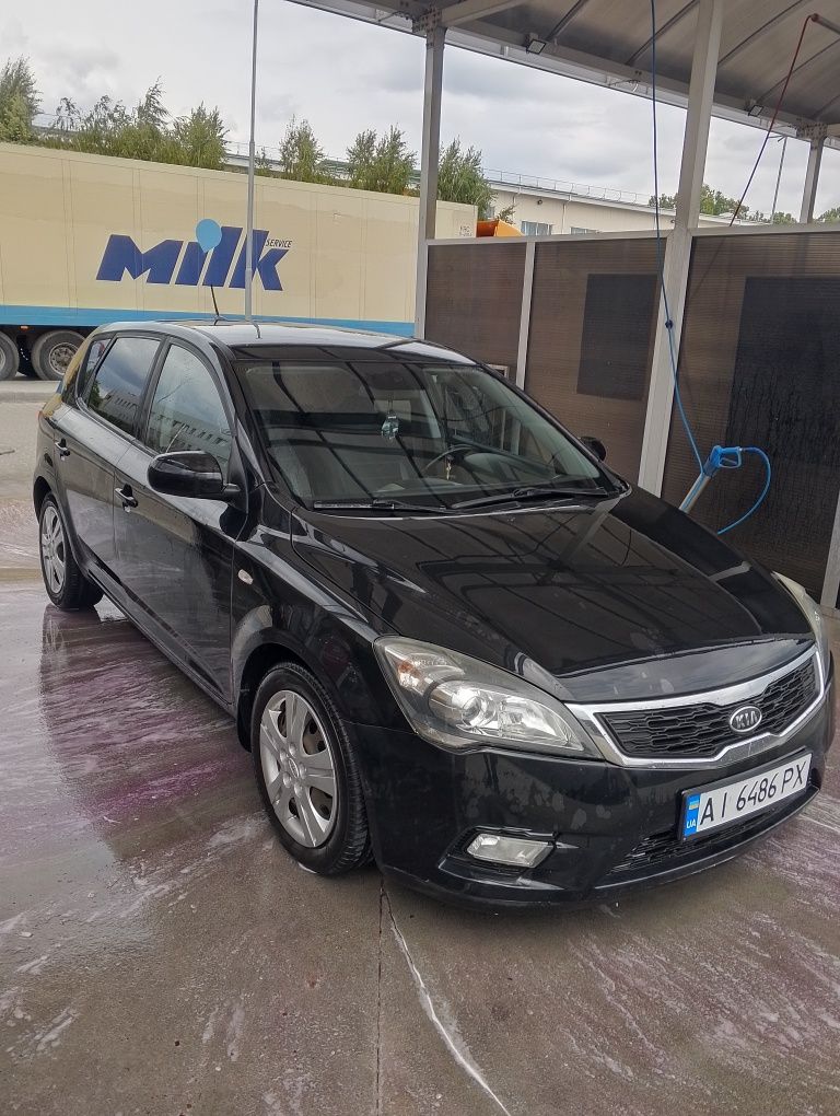 Продам Kia Seed 2011 року