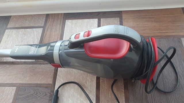 Автомобильный пылесос Black Decker