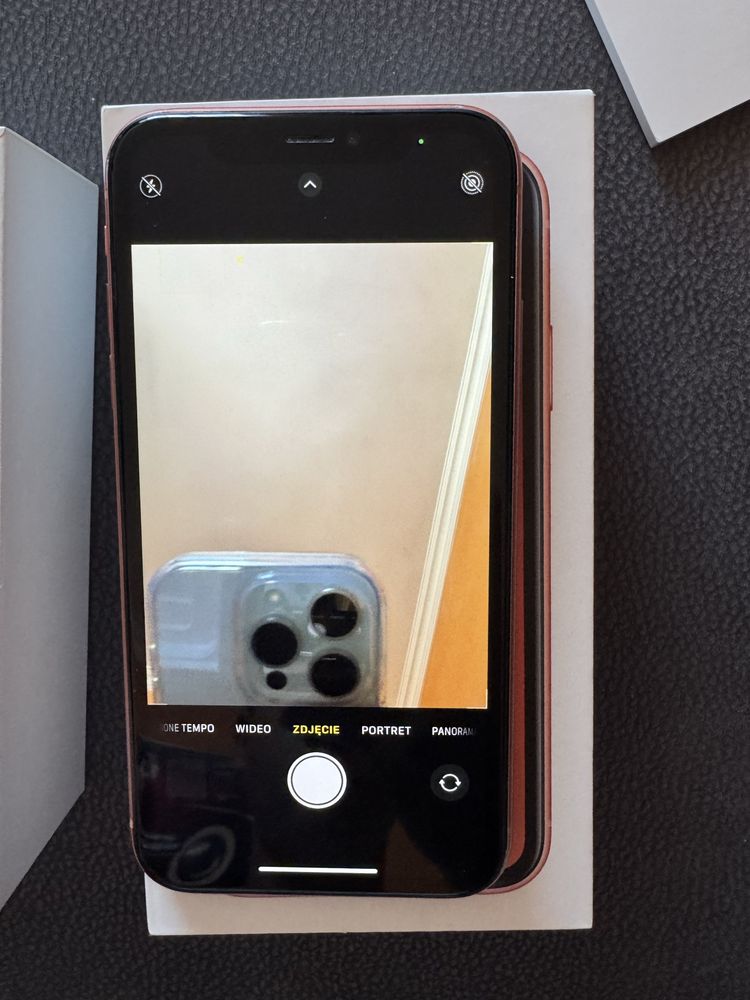 IPhone Xr 64GB z uszkodzeniami